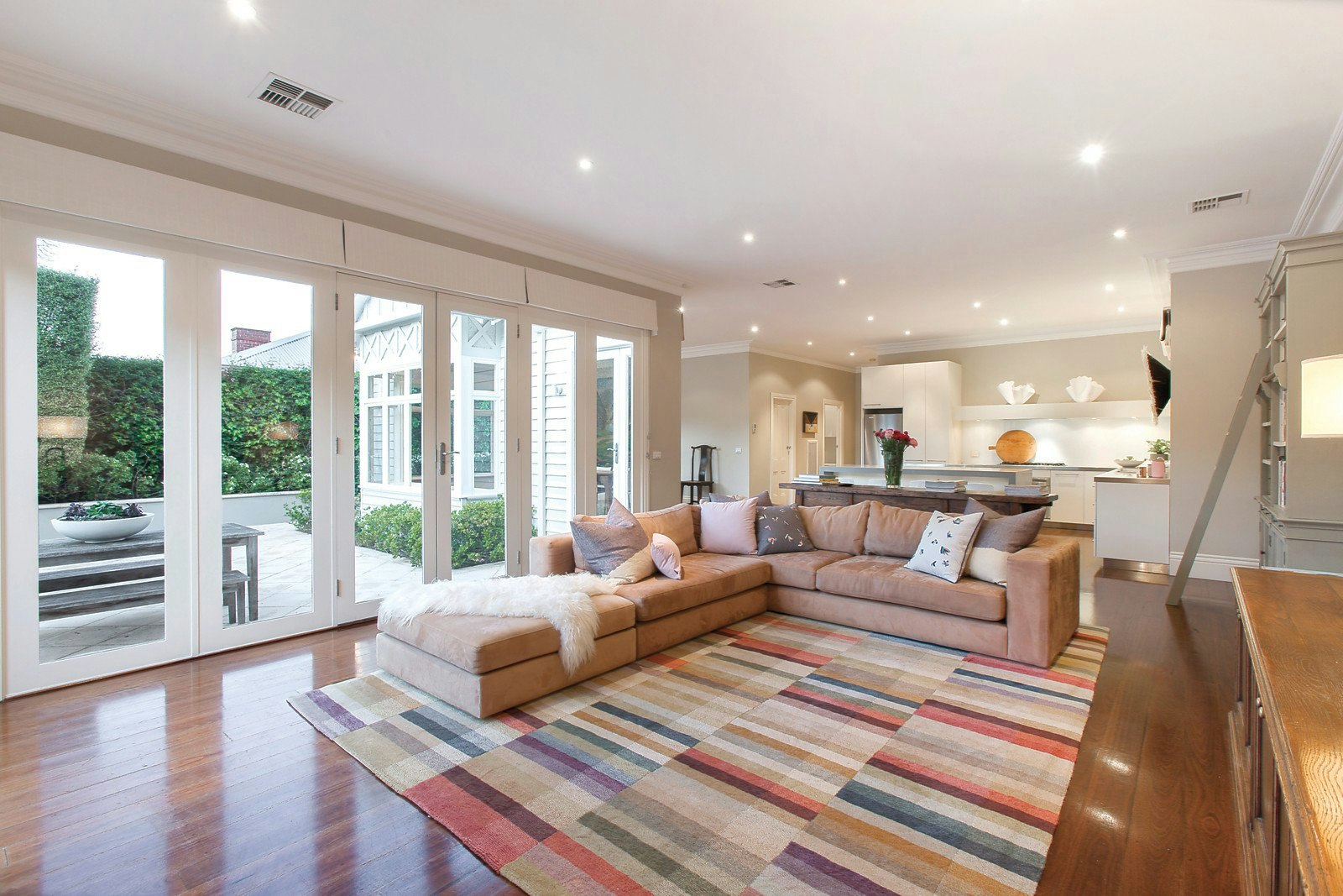 50 Glendearg Grove, Malvern, VIC