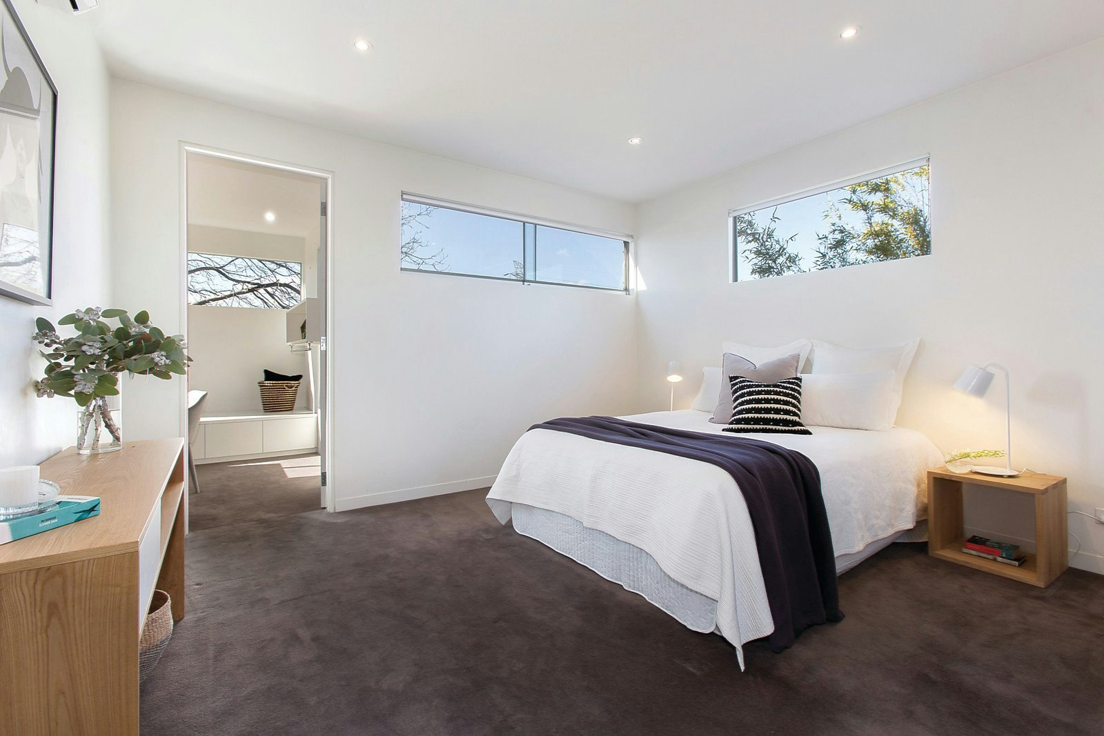 8 Lara Street, Malvern, VIC