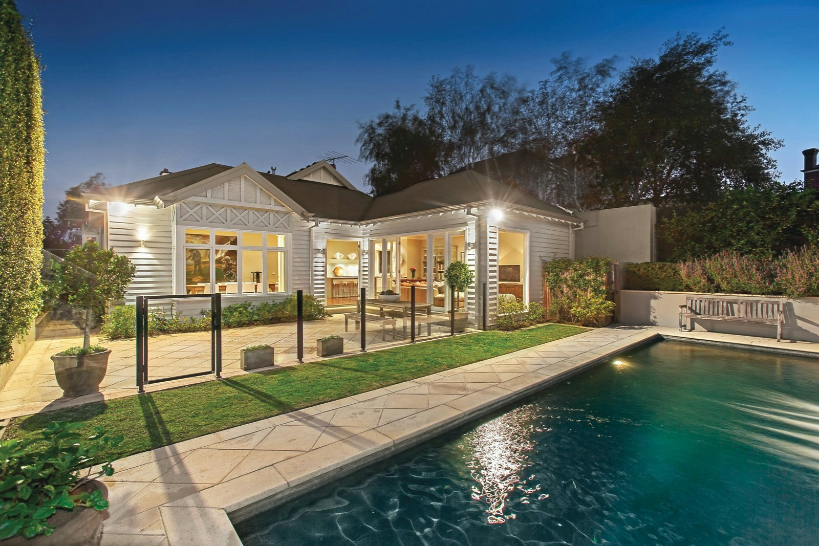 50 Glendearg Grove, Malvern, VIC