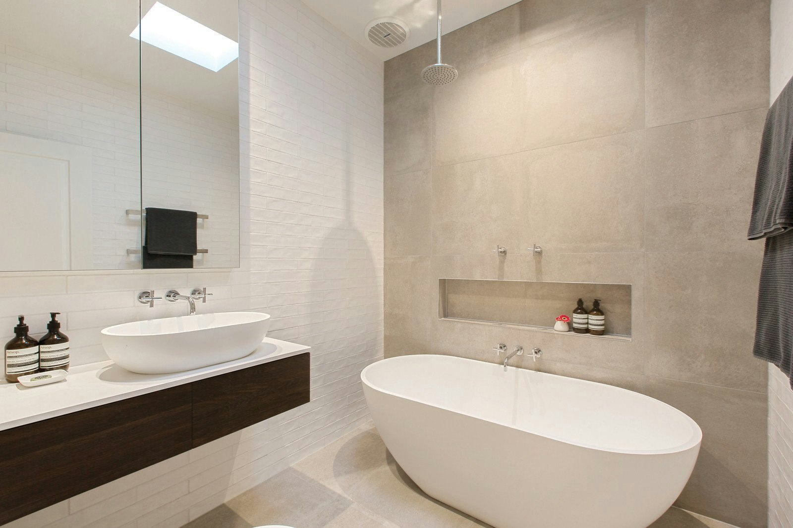 17 Goodwood Street, Surrey Hills, VIC