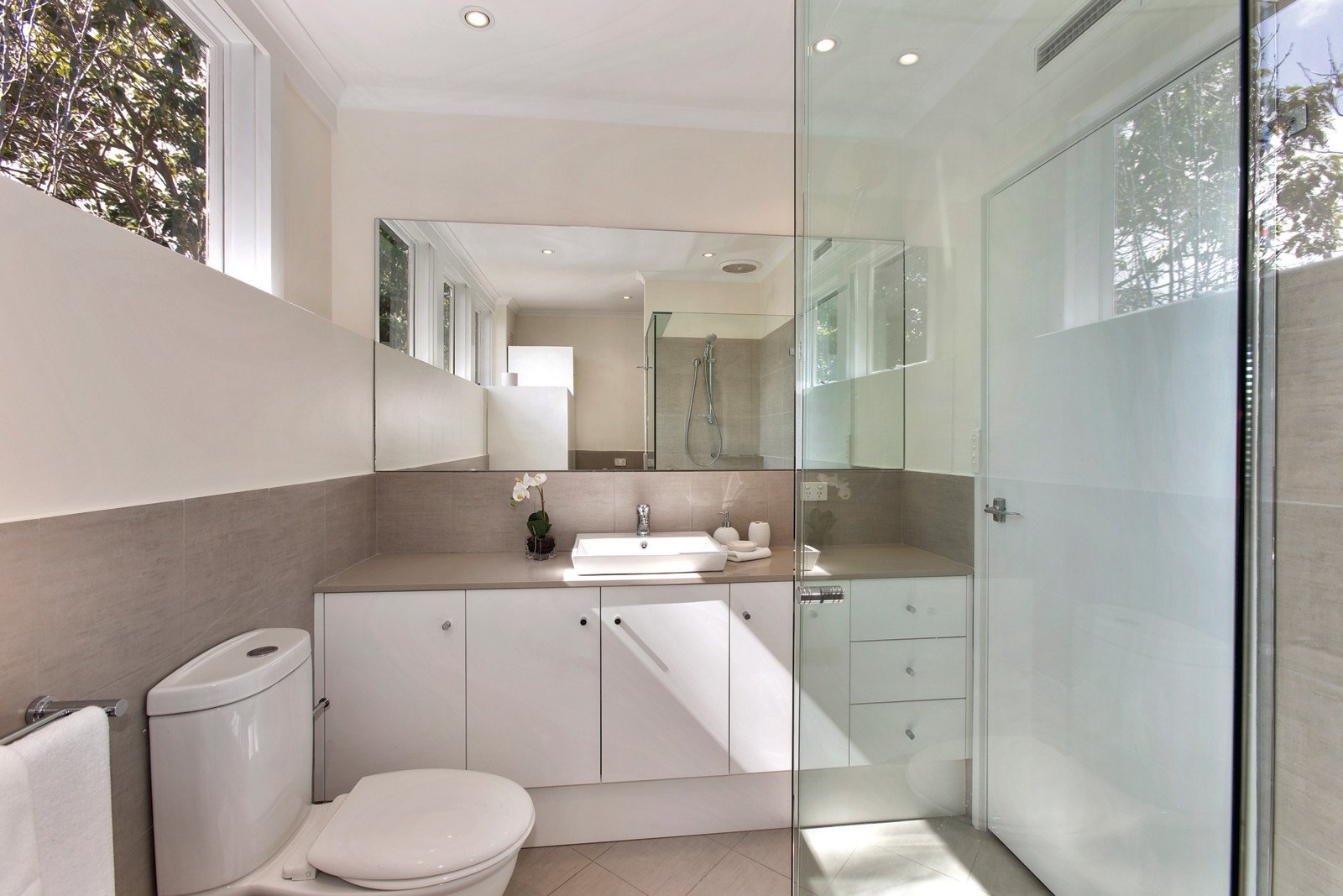 2/14 Lansell Road, Toorak - Thumbnail 5