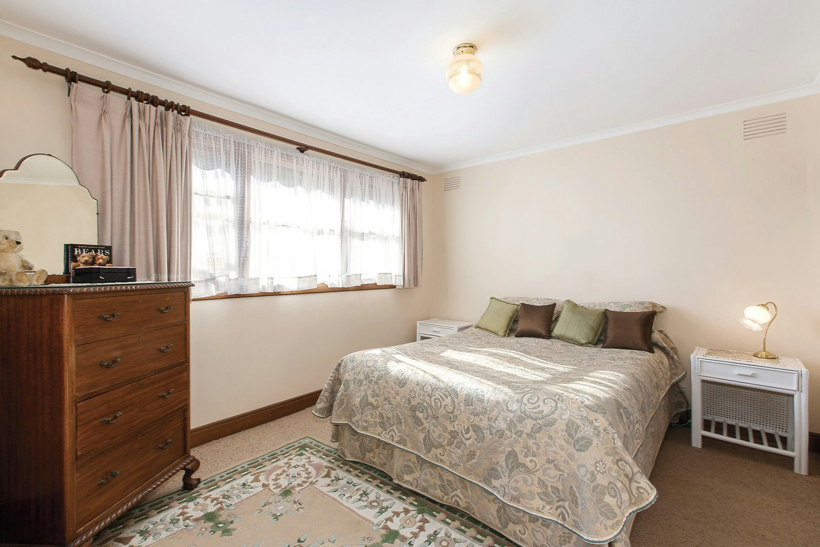 35 Bentley Street, Surrey Hills, VIC