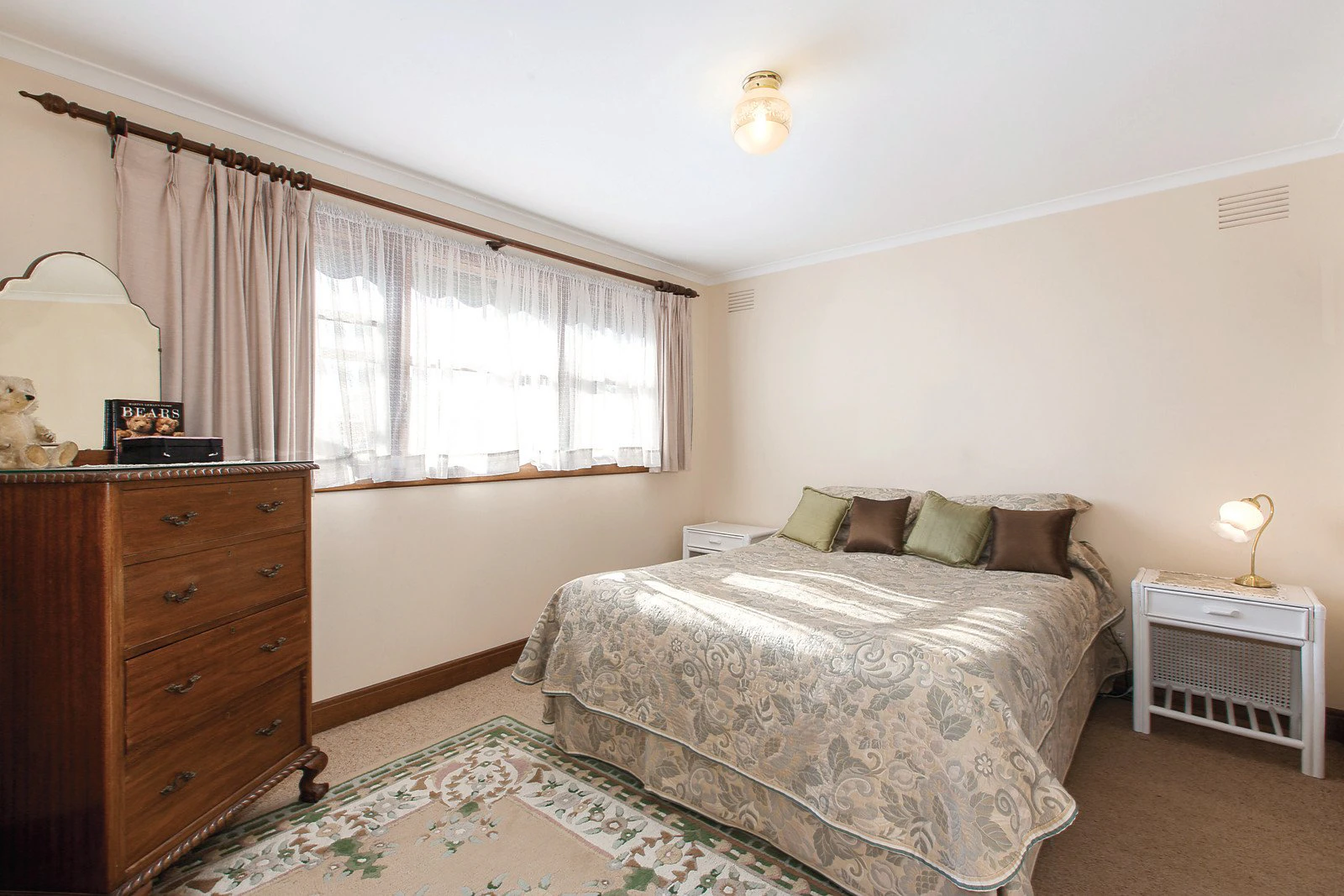 35 Bentley Street, Surrey Hills, VIC