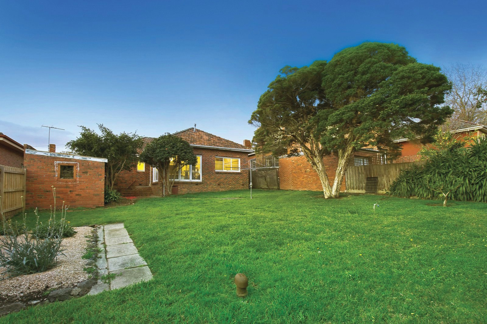 12 Dion Street, Glen Iris, VIC