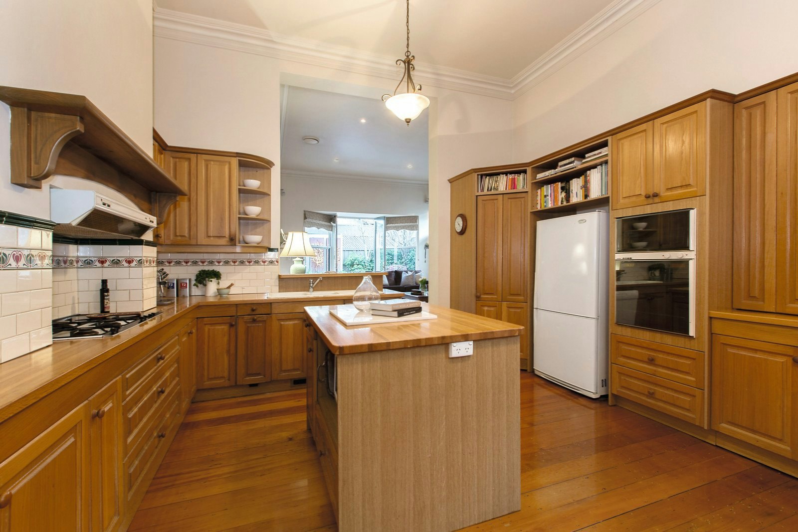 15 Forster Avenue, Malvern East, VIC