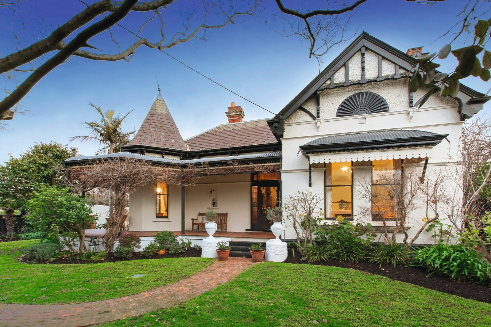 15 Forster Avenue, Malvern East, VIC