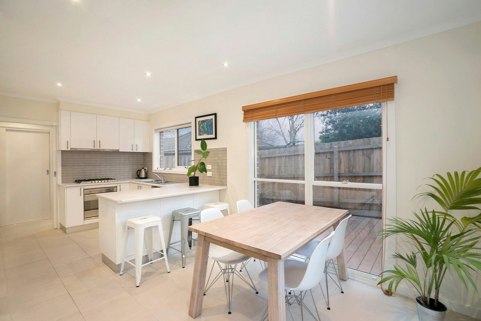 27 Catalina Avenue, Ashburton, VIC