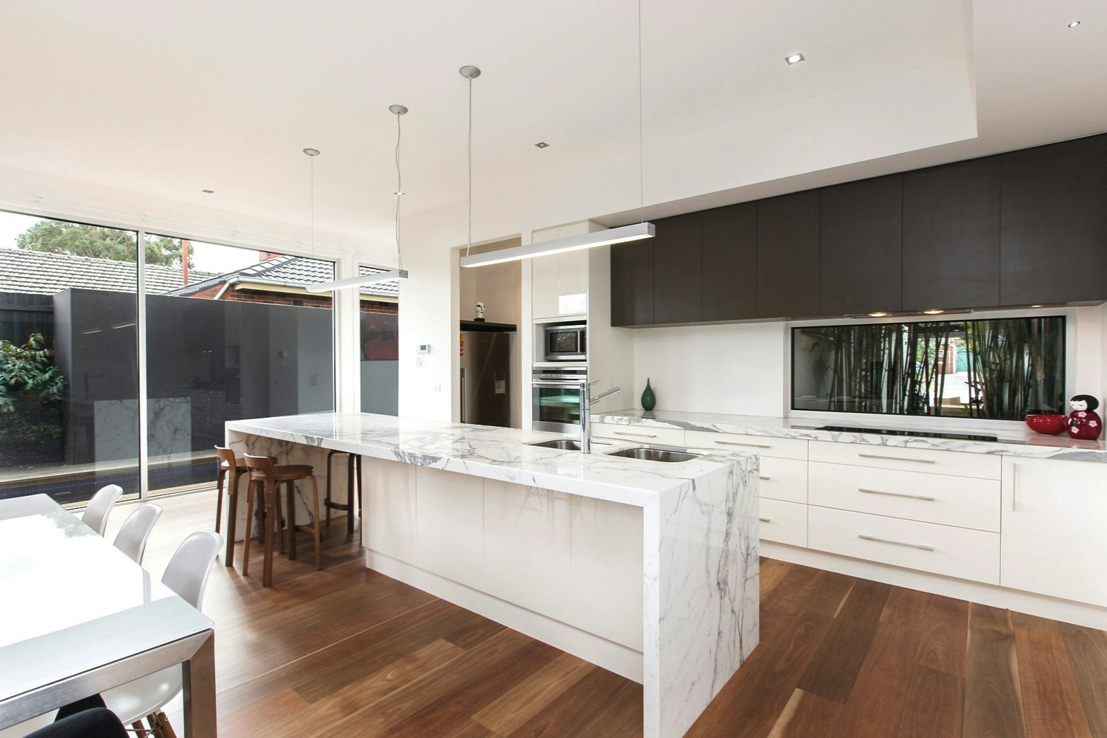 2 Laburnum Court, Brighton, VIC