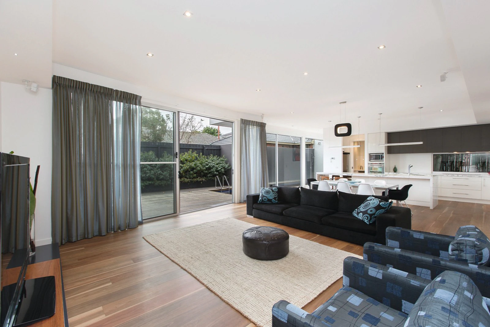 2 Laburnum Court, Brighton, VIC