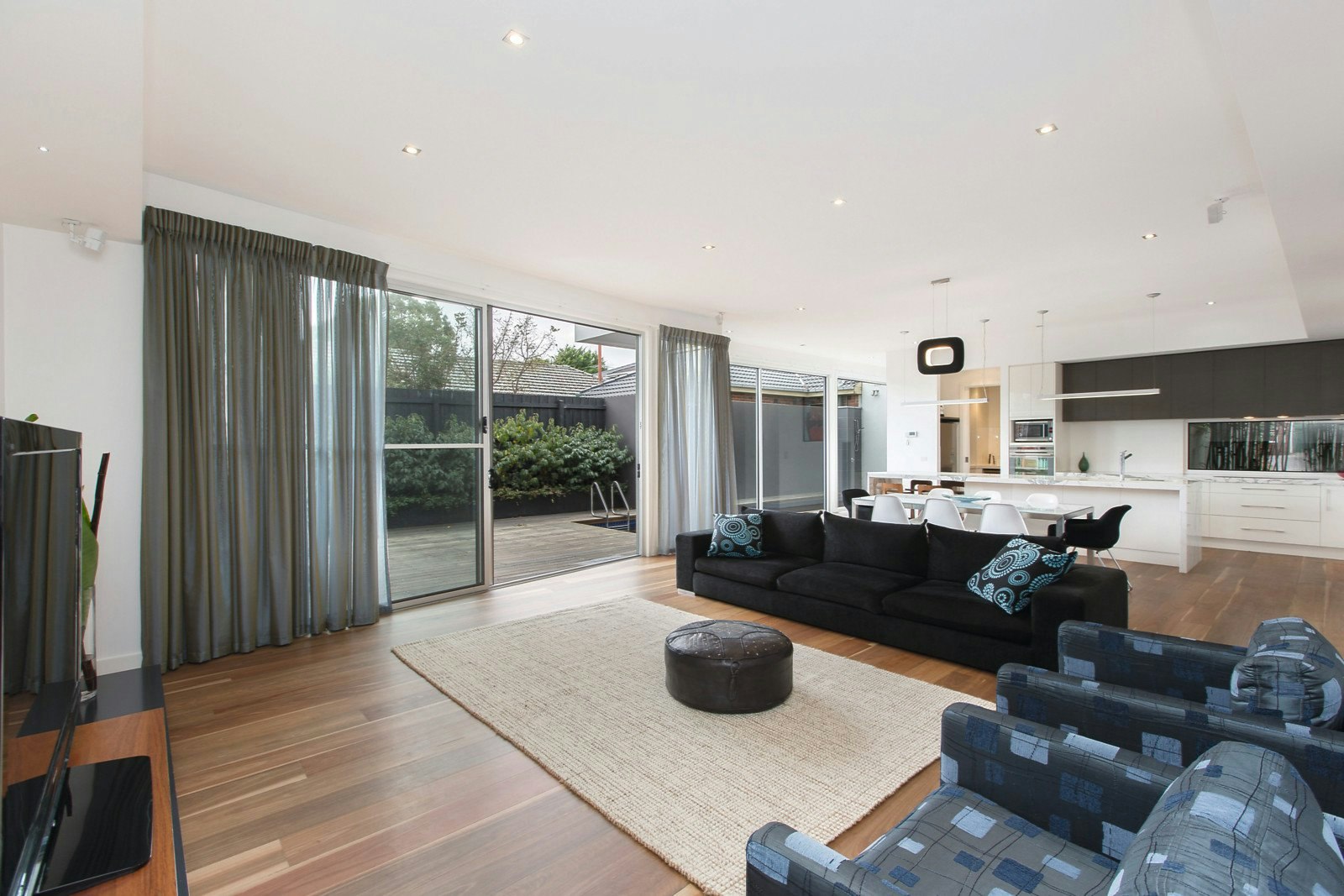 2 Laburnum Court, Brighton, VIC