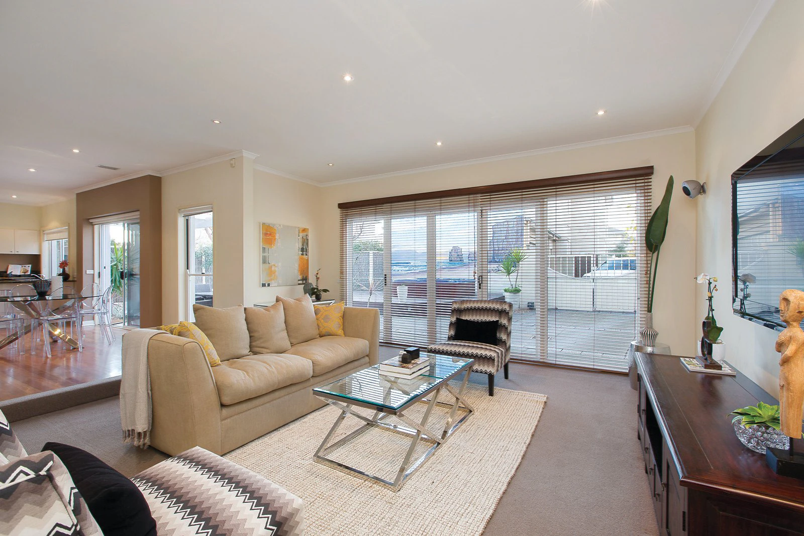 98 Beach Street, Port Melbourne, VIC