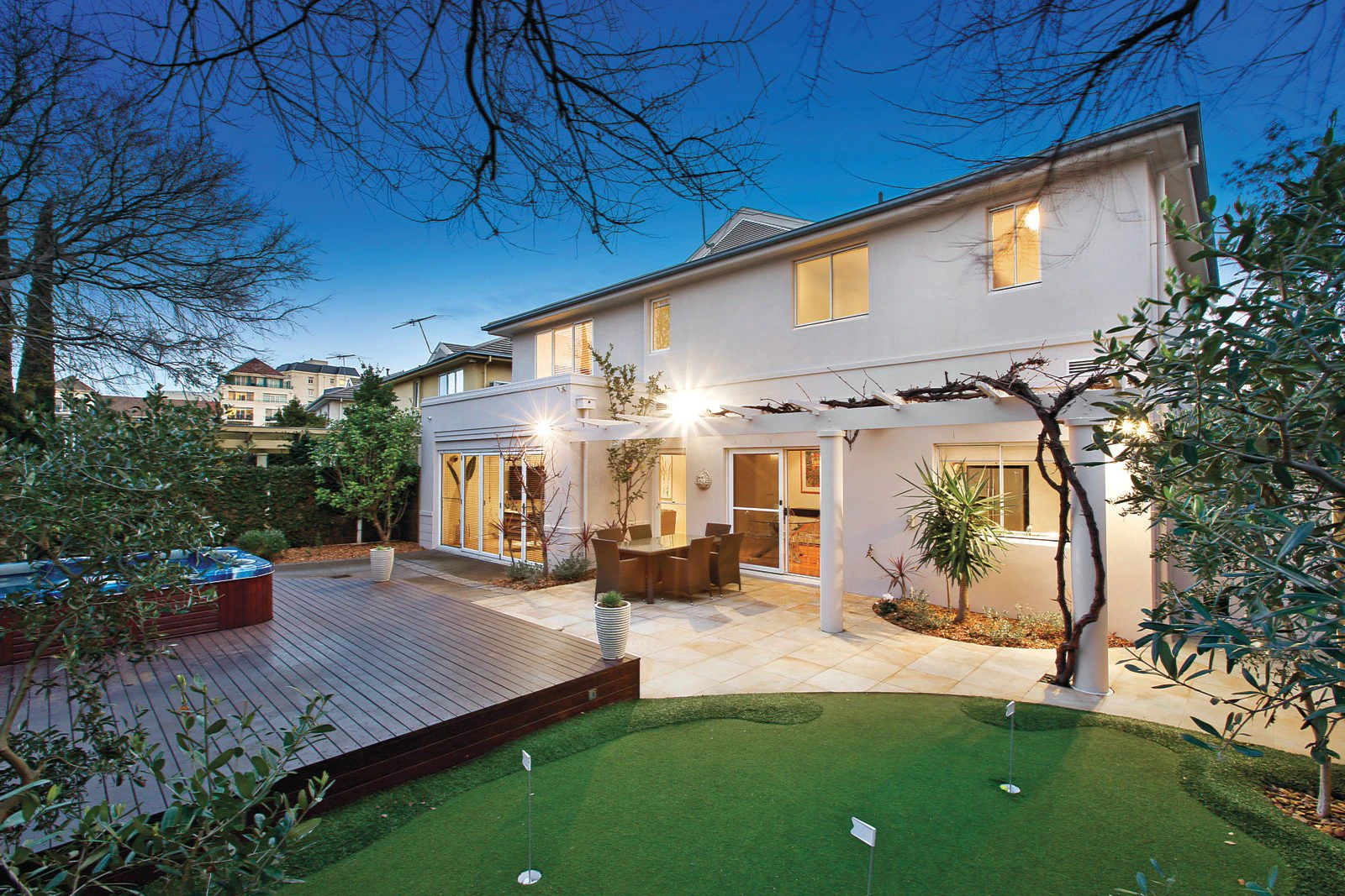 98 Beach Street, Port Melbourne, VIC