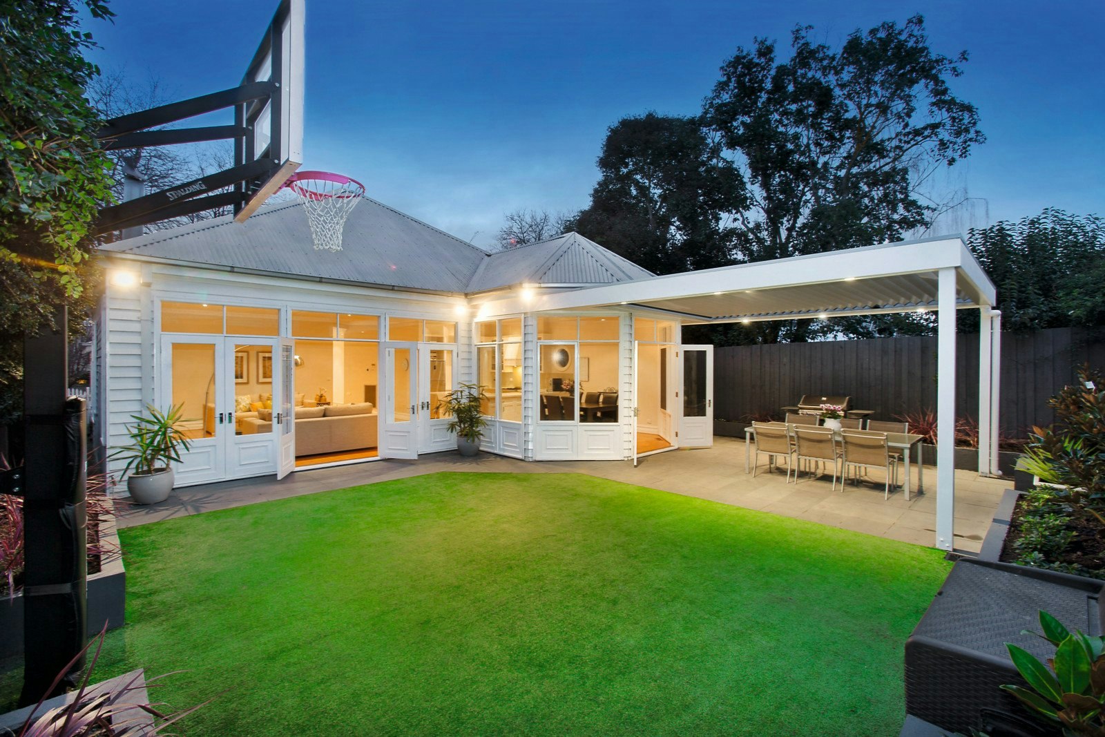 9 Sir Garnet Road, Surrey Hills, VIC