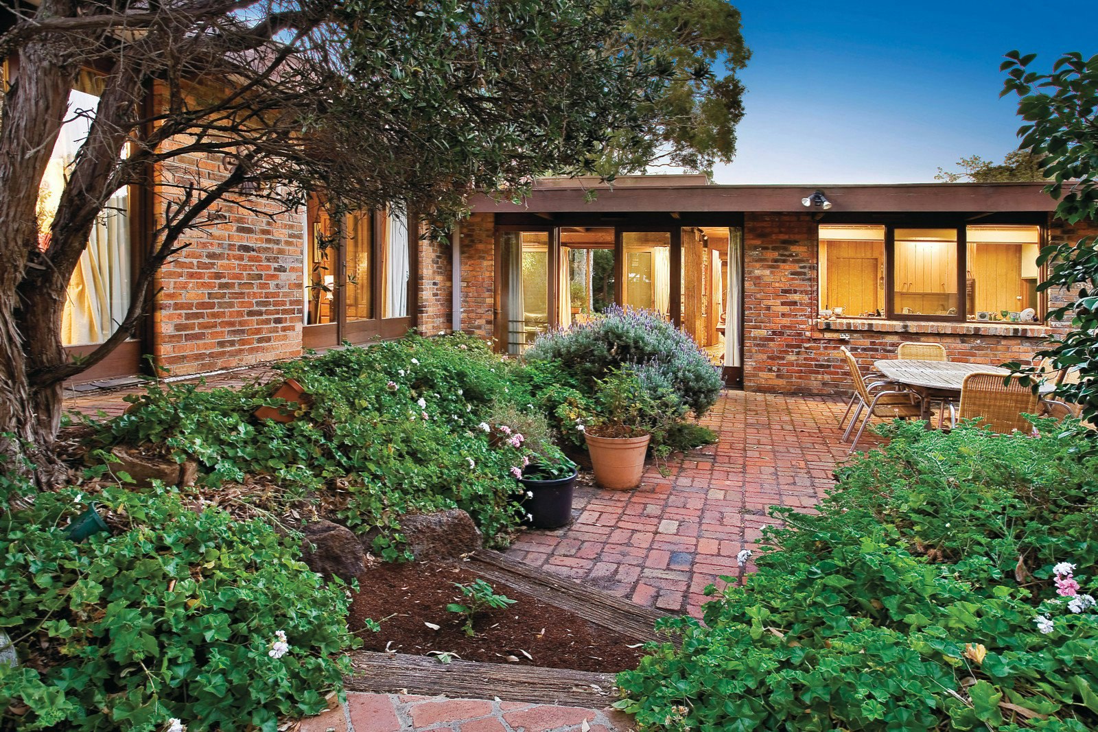 21 Dudley Street, Brighton, VIC