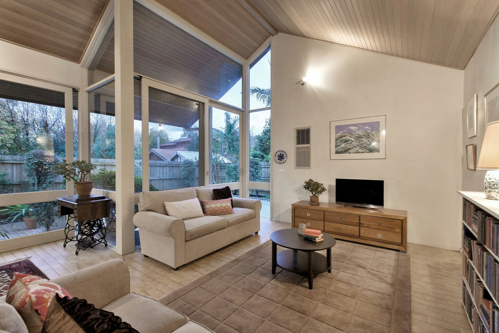 15 Stanley Grove, Canterbury, VIC