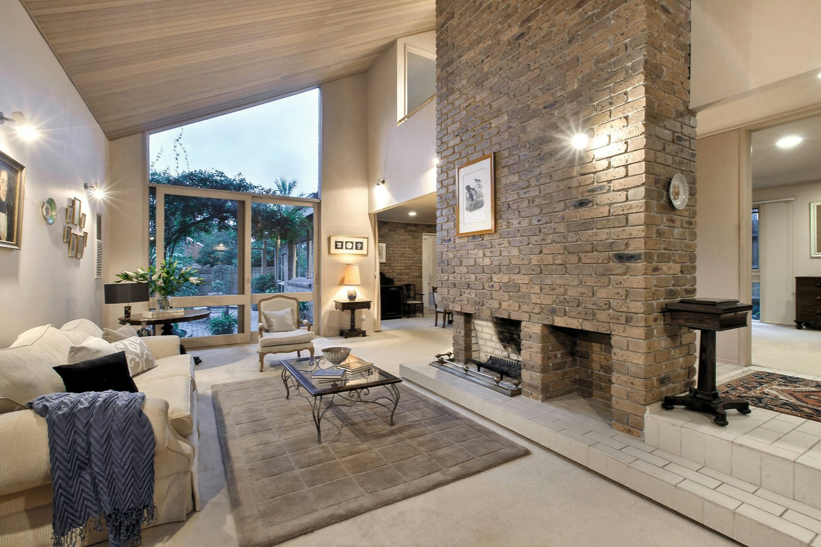 15 Stanley Grove, Canterbury, VIC