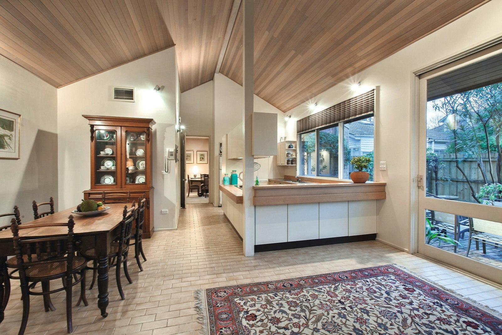 15 Stanley Grove, Canterbury, VIC