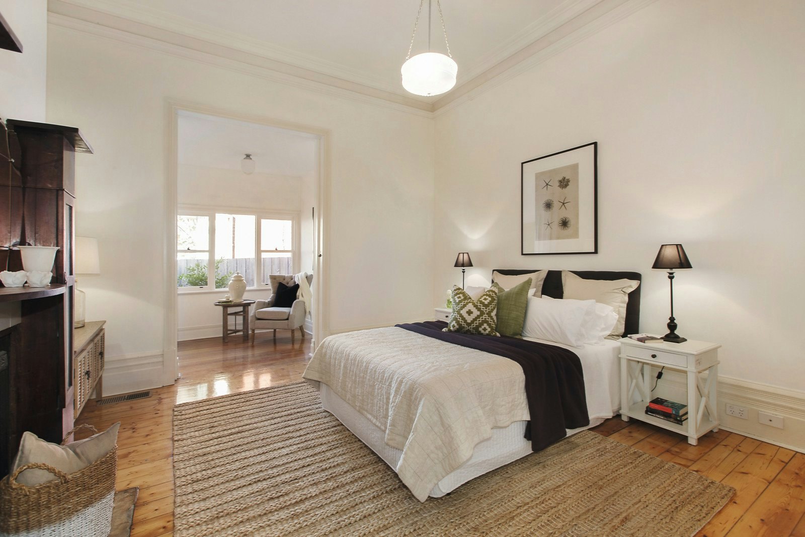 2 Valentine Grove, Armadale, VIC