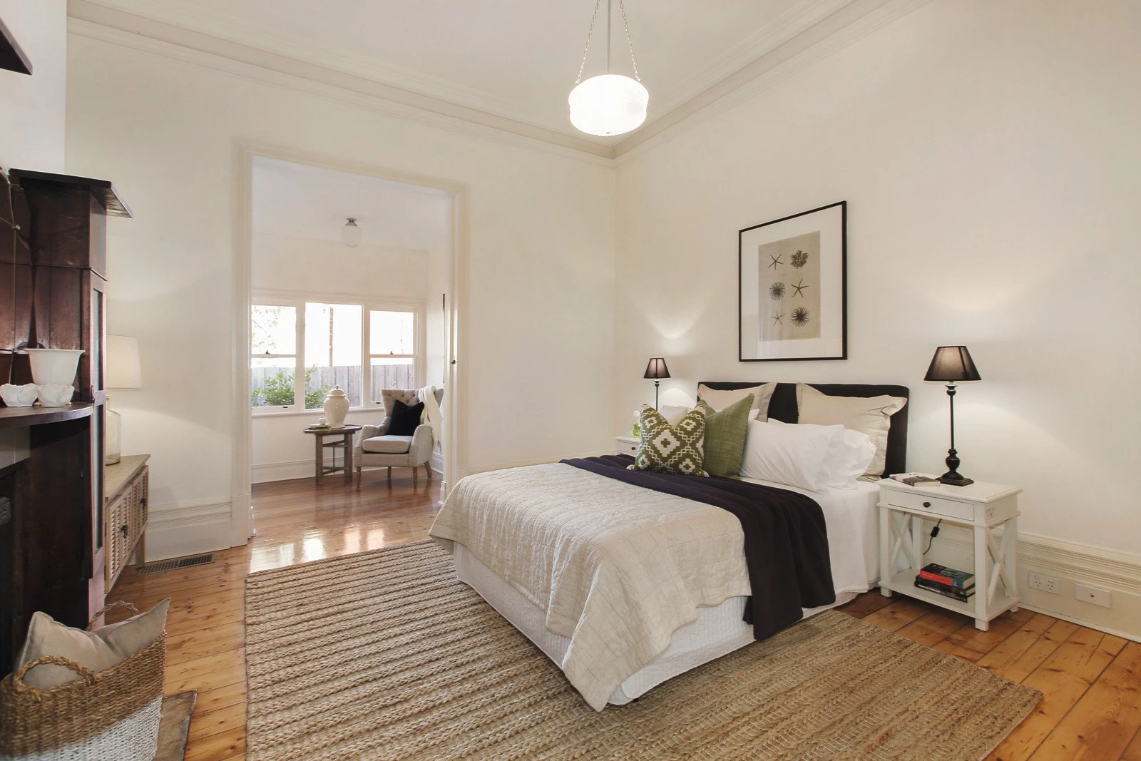 2 Valentine Grove, Armadale, VIC