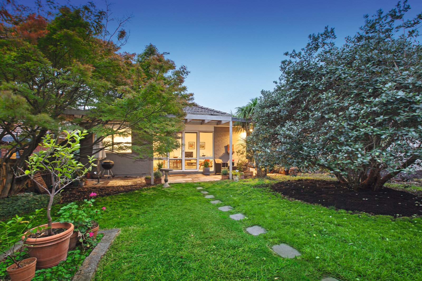 11 Staughton Road, Glen Iris - Thumbnail 5