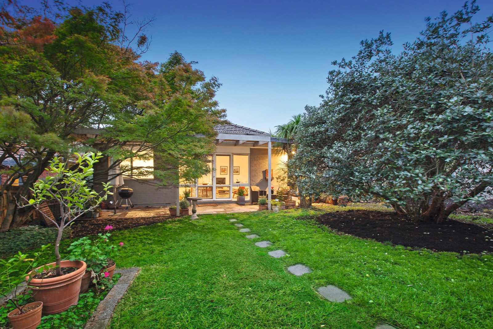 11 Staughton Road, Glen Iris, VIC