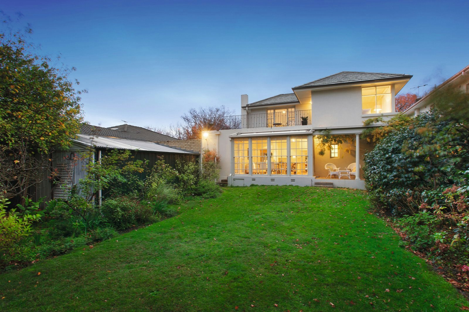 6 Lewes Drive, Malvern East, VIC