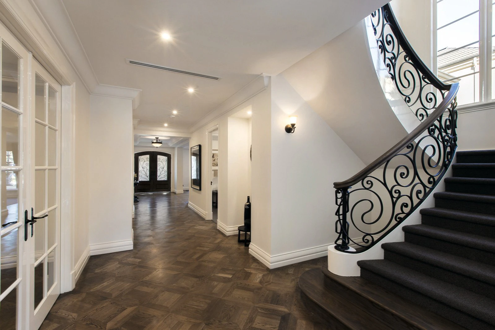 27 Summerhill Road, Brighton East, VIC