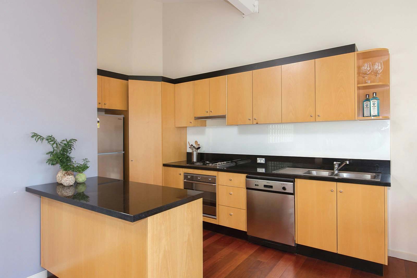 11/287 Bank Street, South Melbourne, VIC