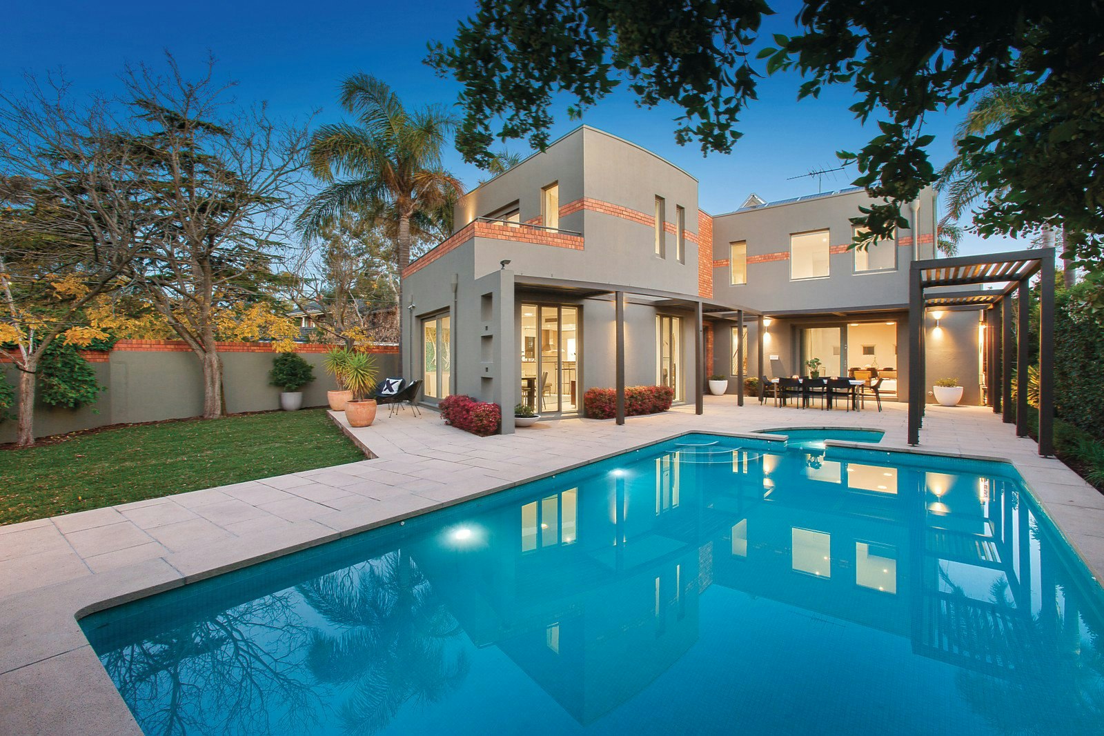 16 Garden Avenue, Brighton East, VIC