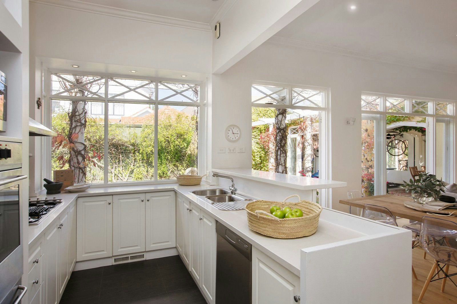 33 Elm Grove, Brighton, VIC