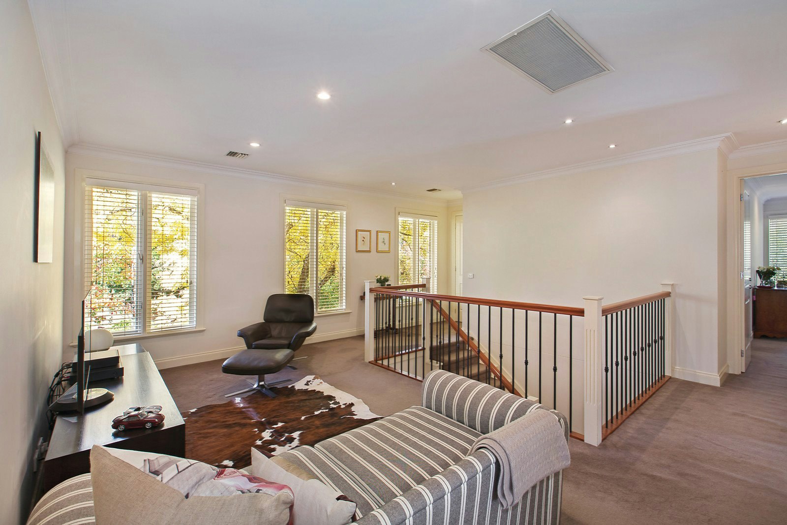 5 Merriwee Crescent, Toorak, VIC