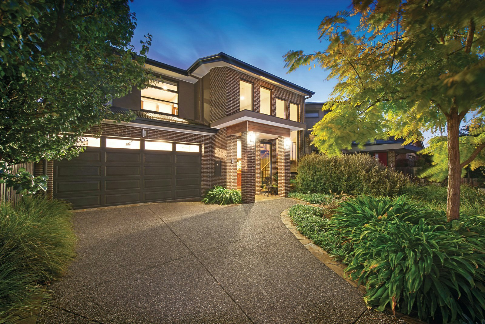 11 St James Avenue, Mont Albert, VIC