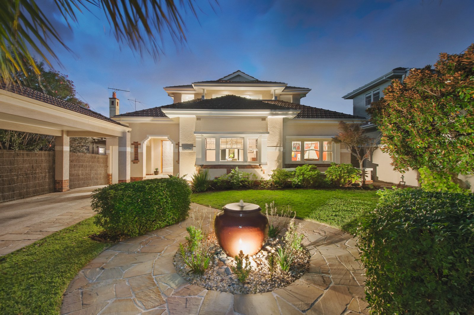 15 Bridge Street, Hampton - Image 1