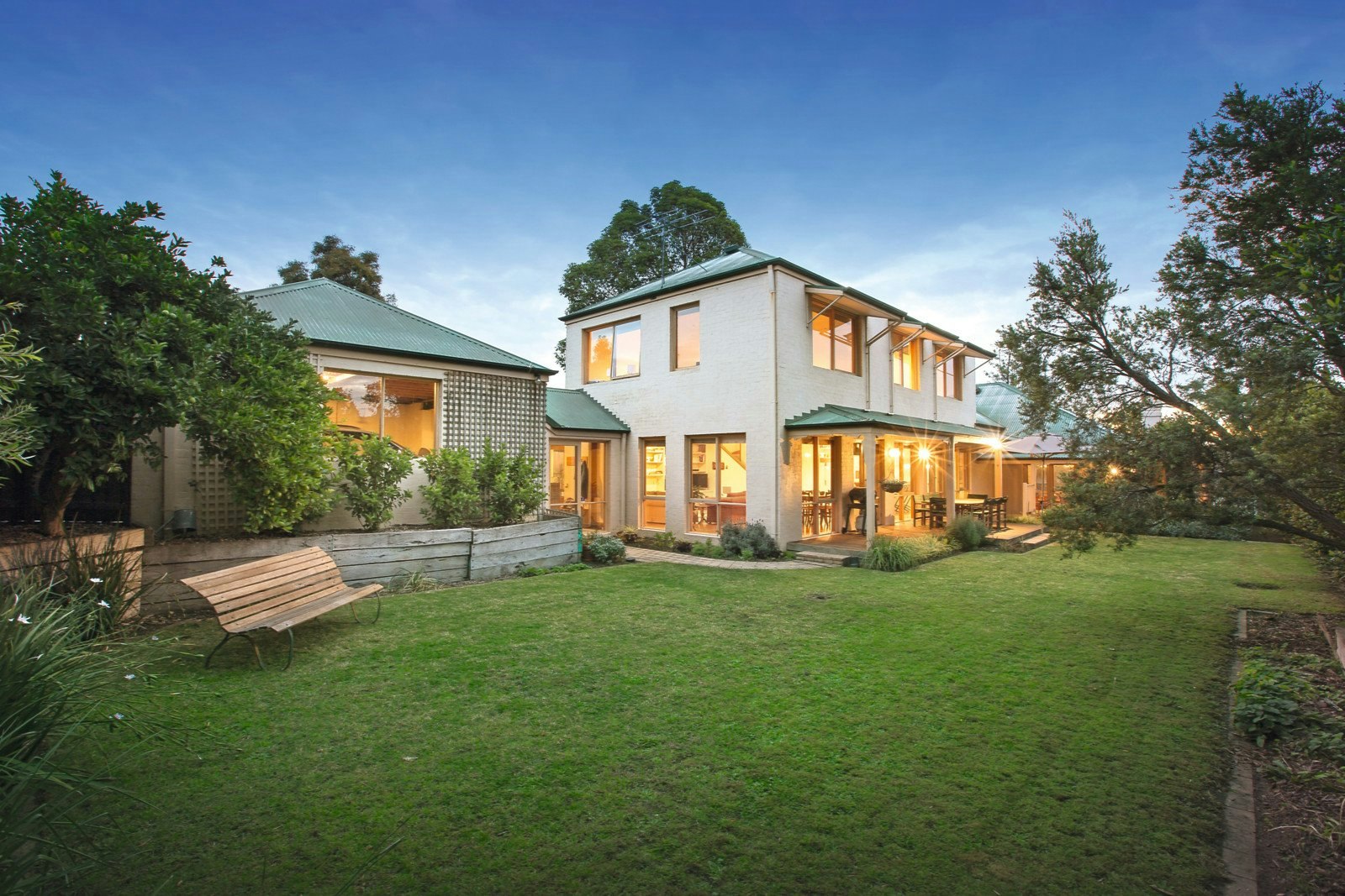 4 Dryden Street, Canterbury, VIC