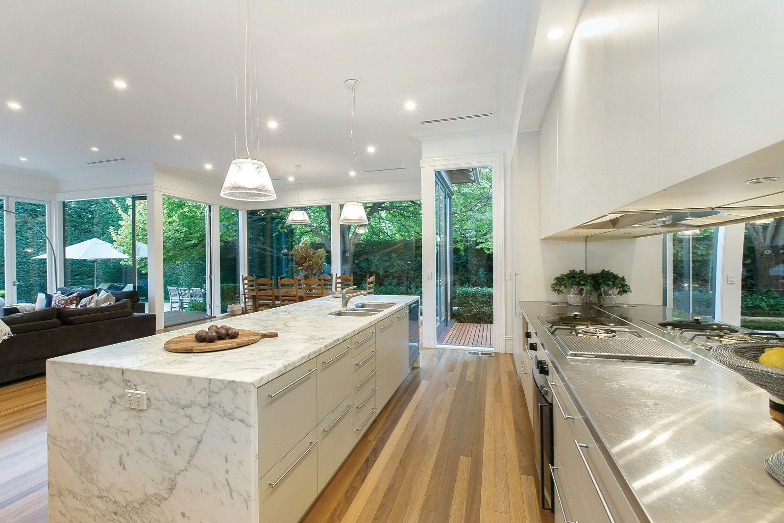 14-16 Finch Street, Malvern East, VIC