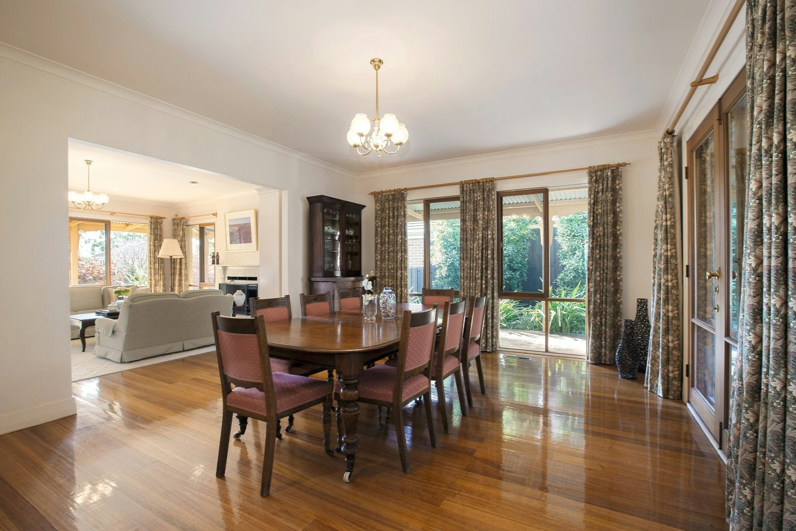 4 Dryden Street, Canterbury, VIC