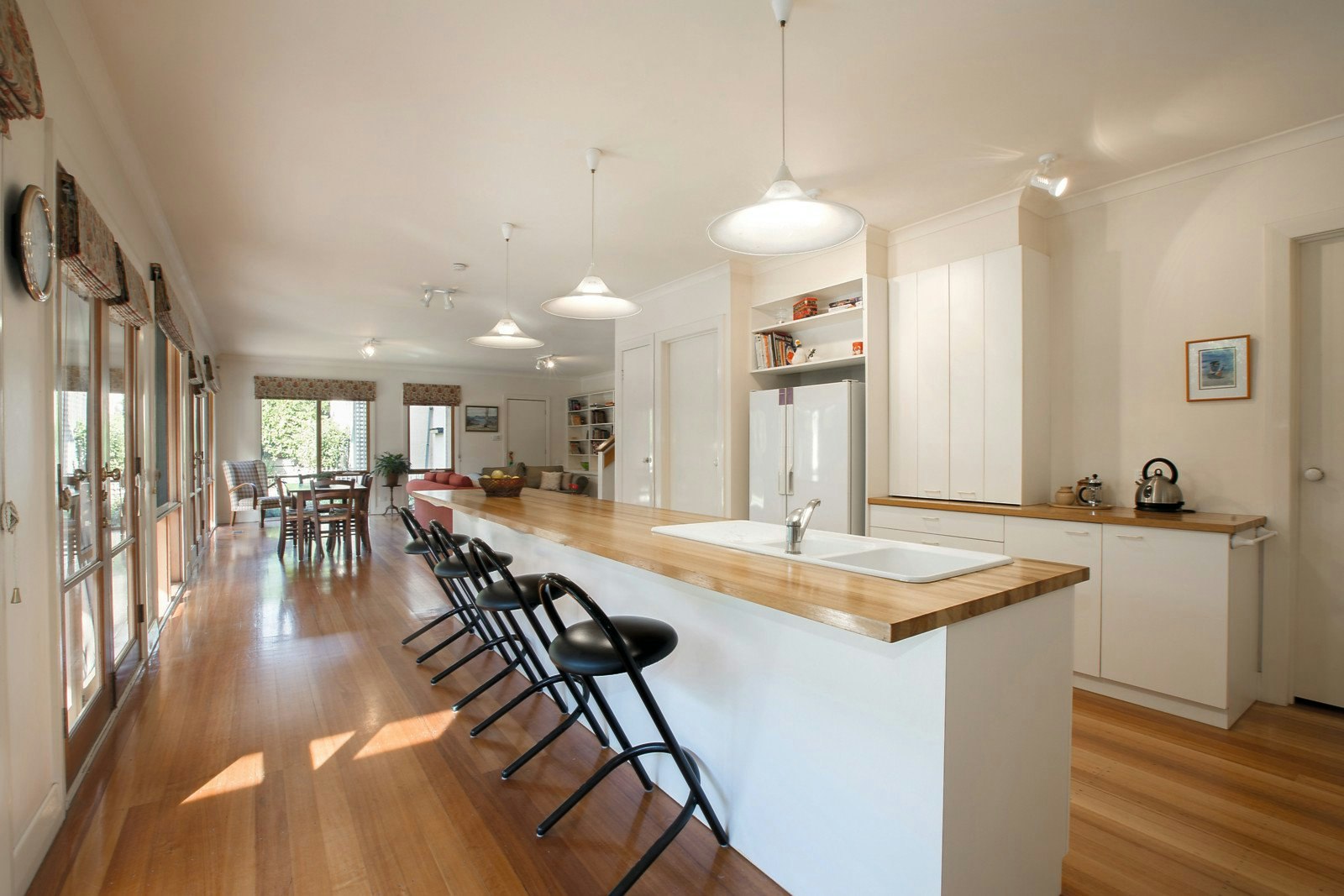 4 Dryden Street, Canterbury, VIC