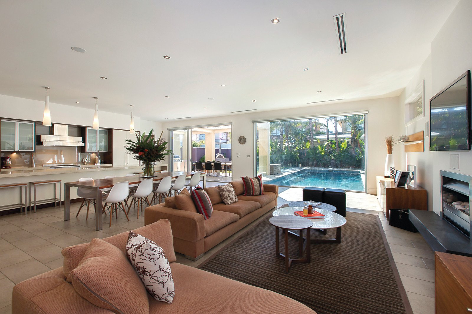 15 Bridge Street, Hampton - Thumbnail 3