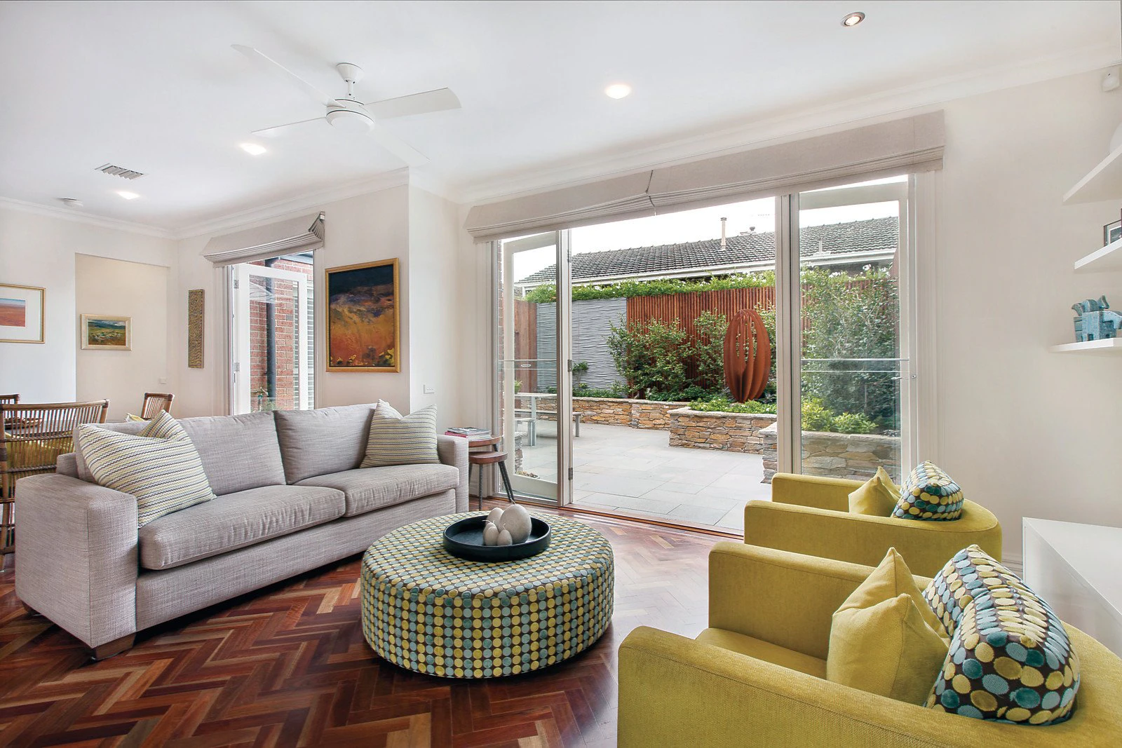 2/11 Tollington Avenue, Malvern East, VIC
