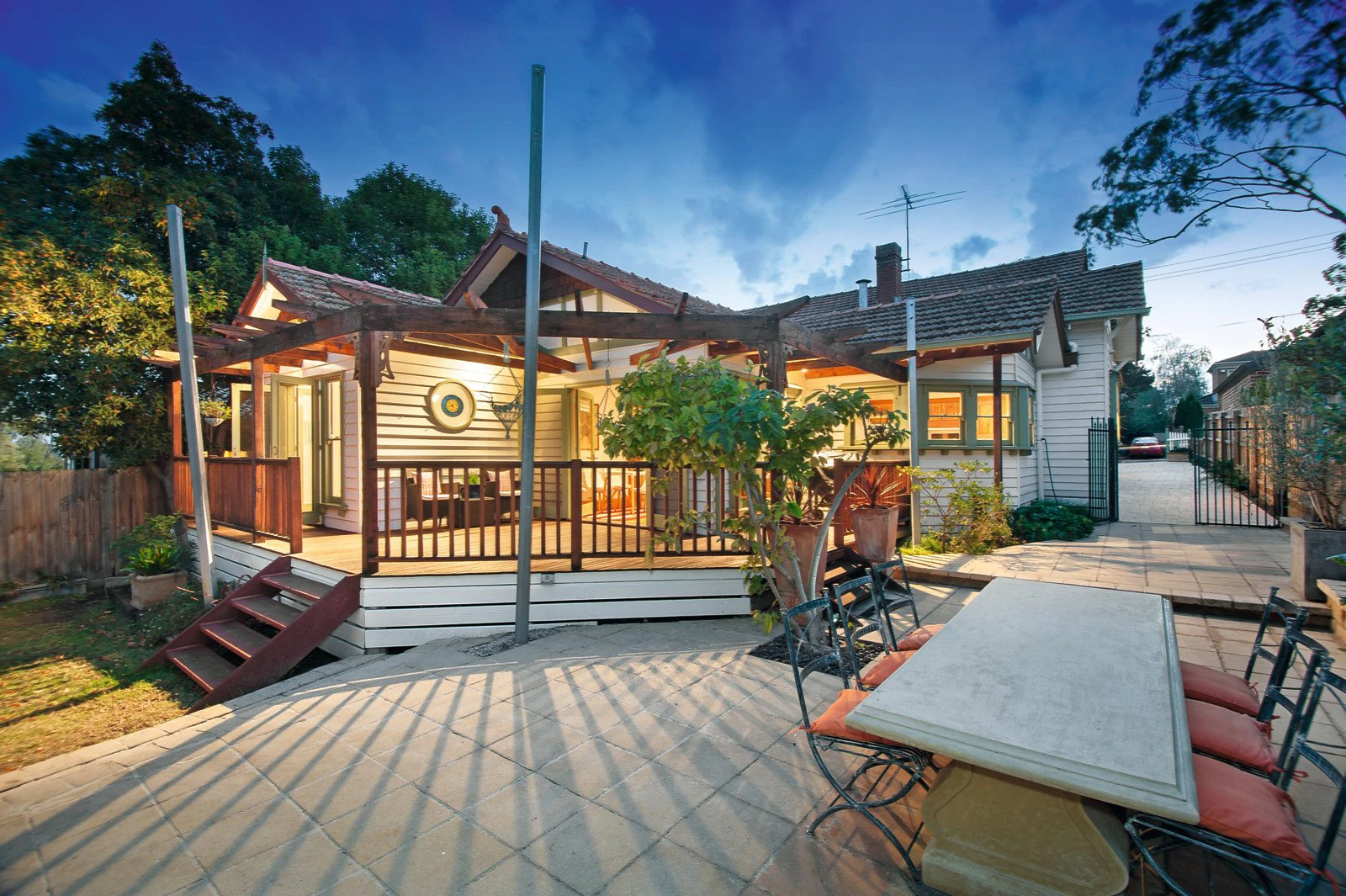 182 Wattle Valley Road, Camberwell, VIC