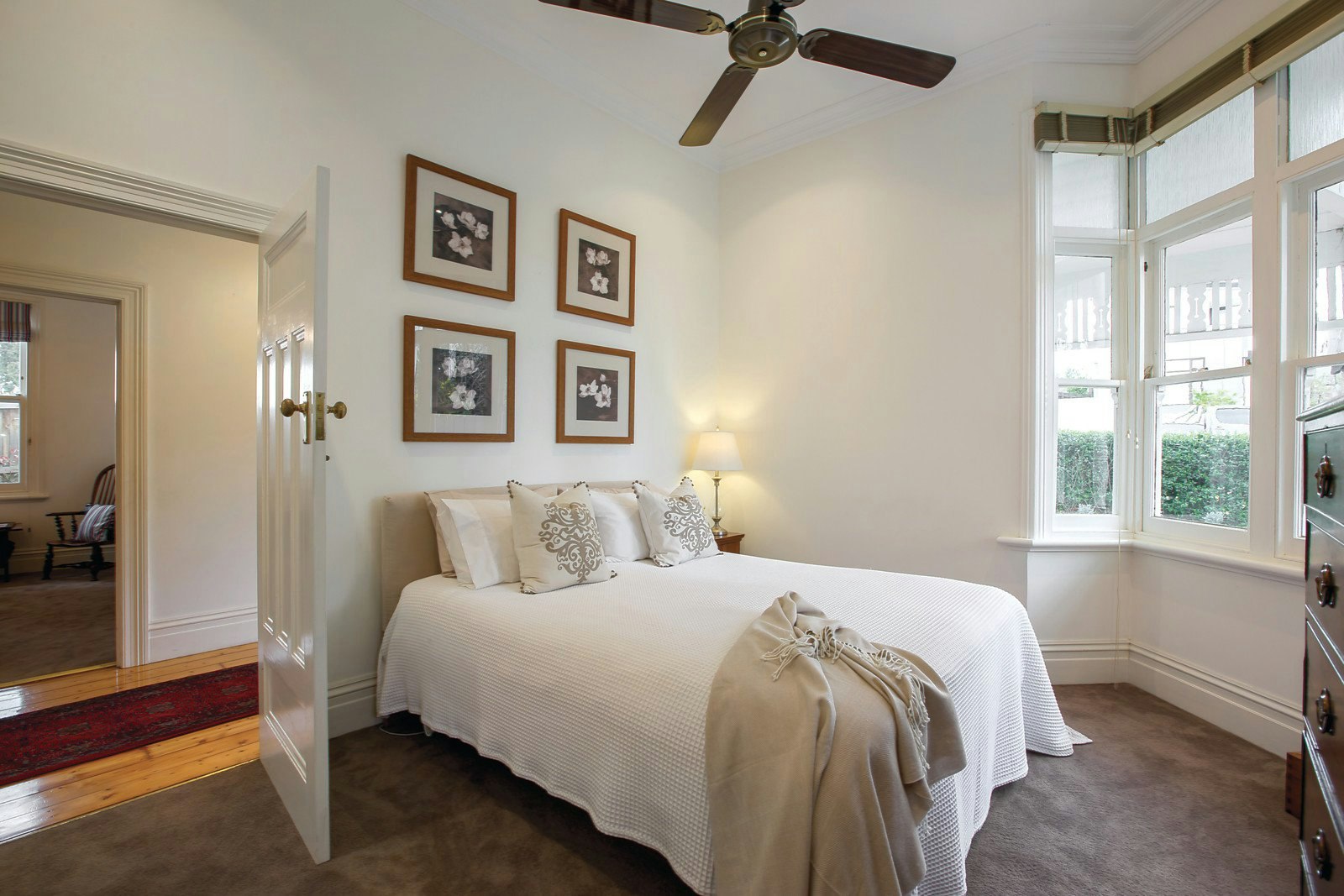 25 Hillside Parade, Glen Iris, VIC