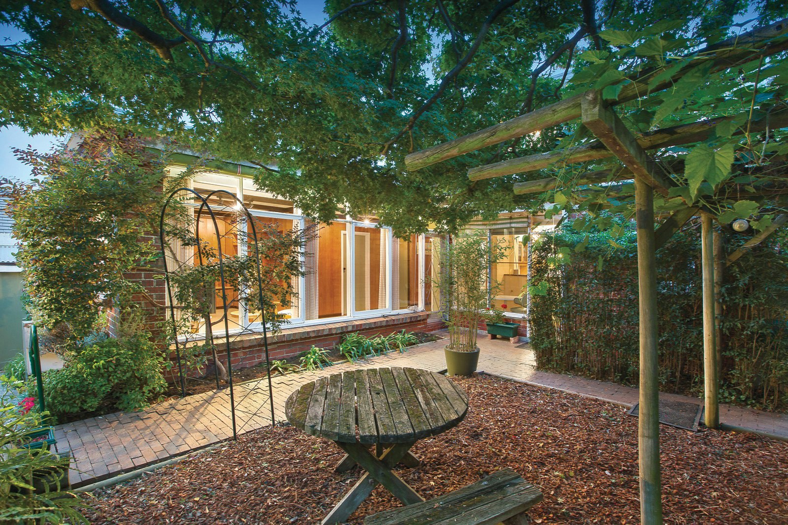 9 Lansell Crescent, Camberwell, VIC