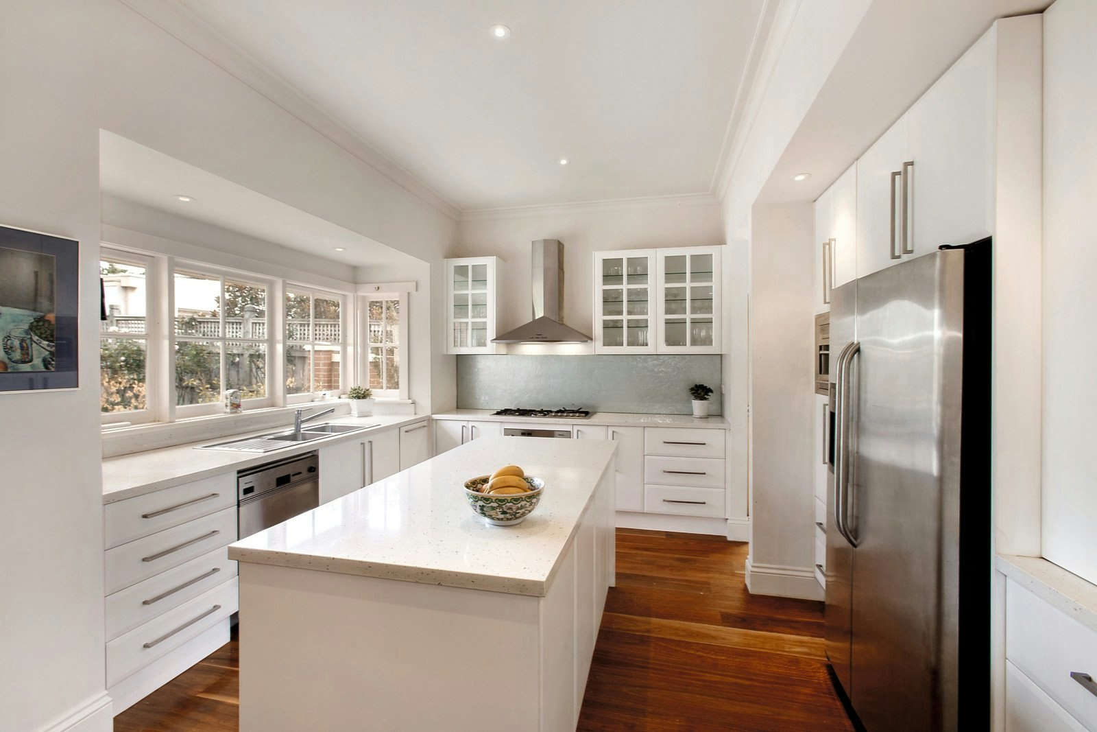 32 Stanley Grove, Canterbury, VIC