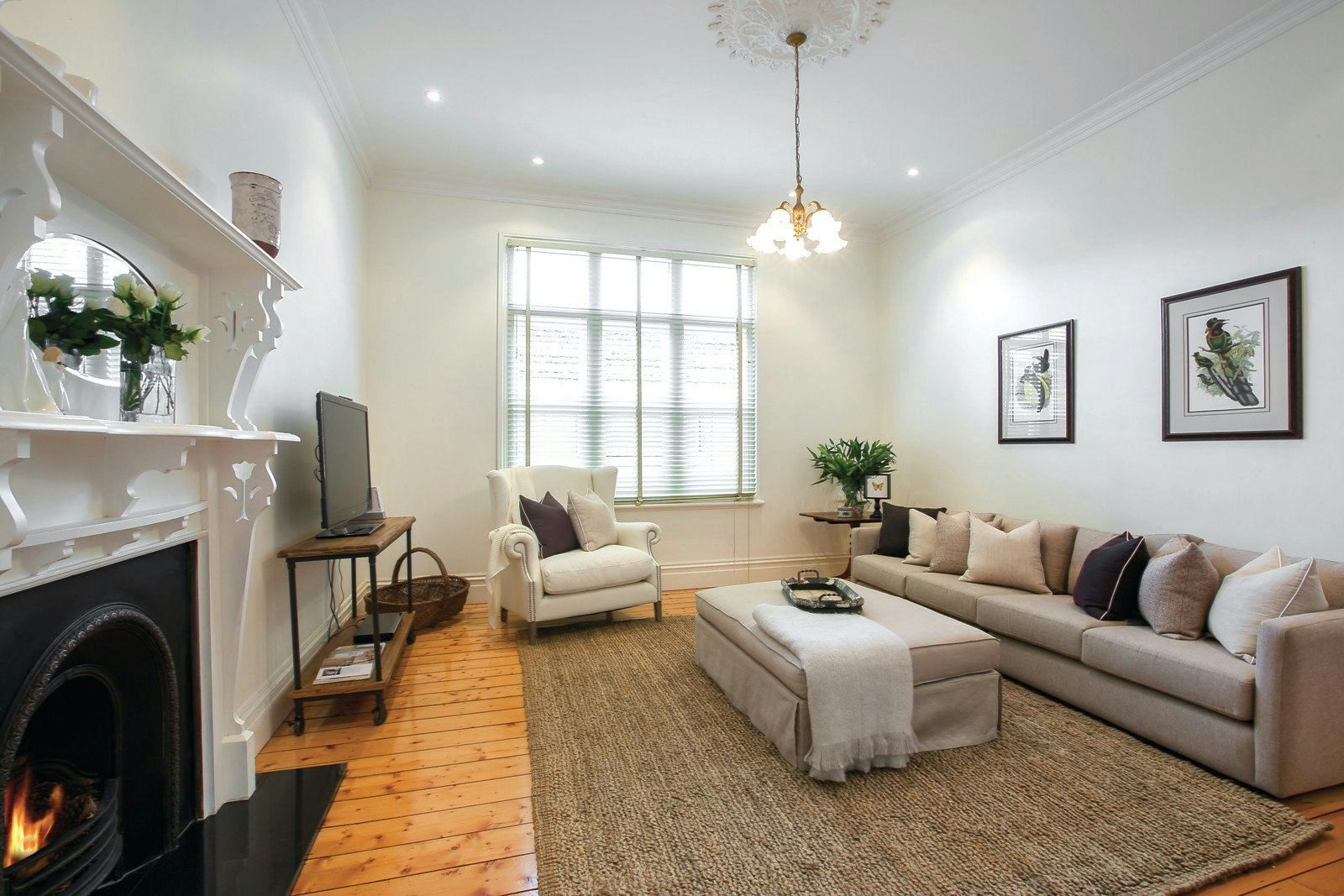 25 Hillside Parade, Glen Iris, VIC