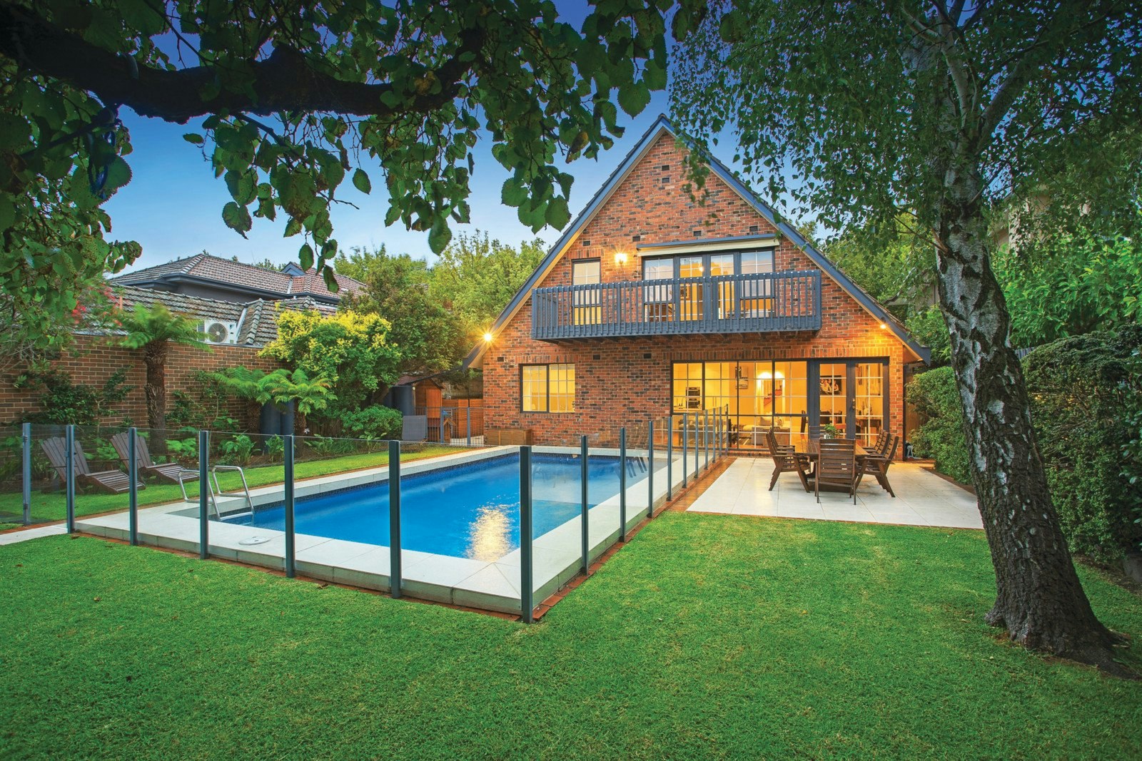 6 Weatherly Grove, Brighton, VIC