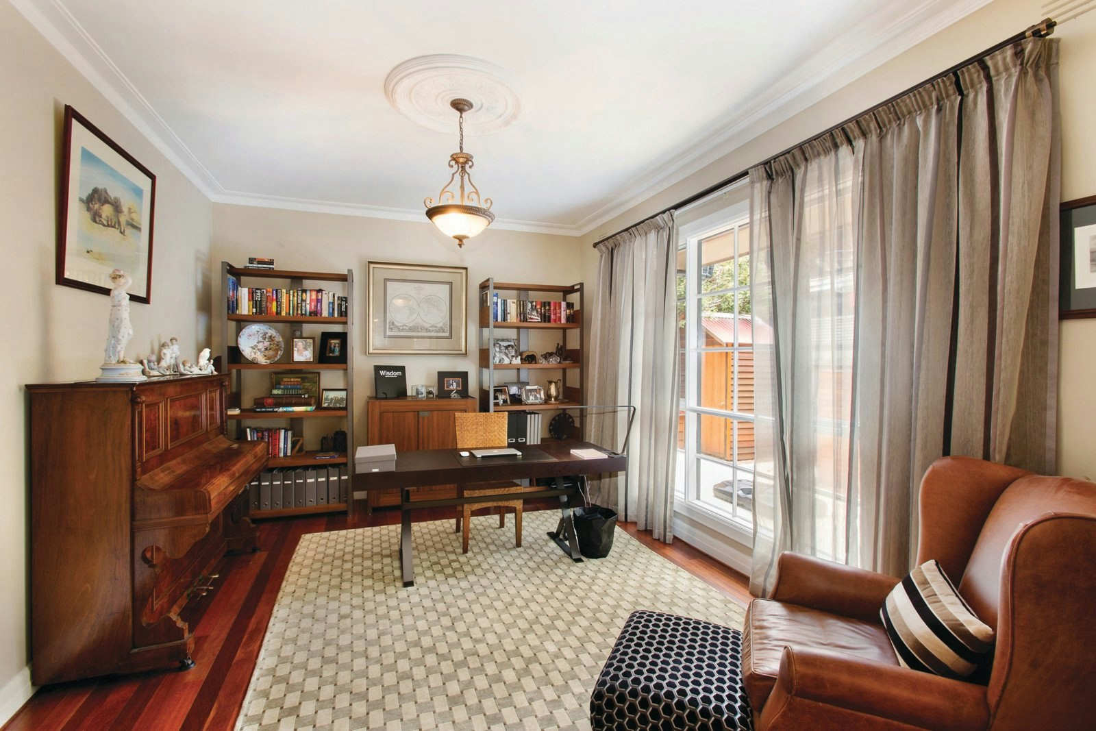 6 Weatherly Grove, Brighton, VIC