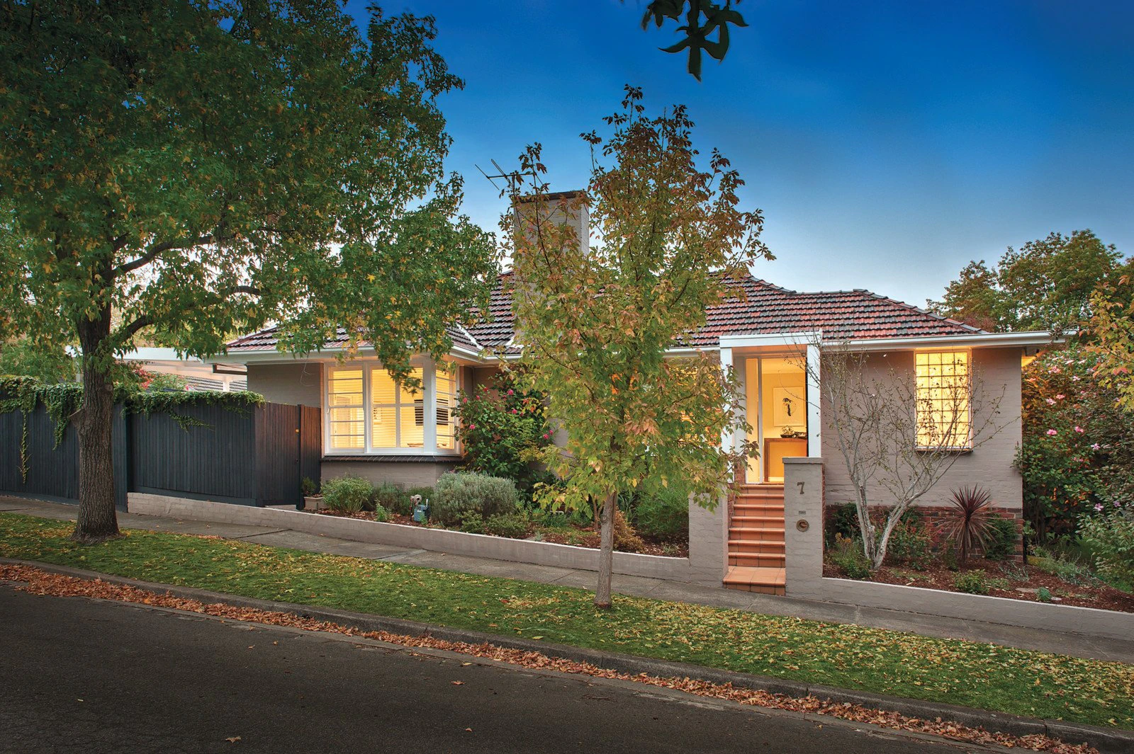 7 Grosvenor Road, Glen Iris, VIC