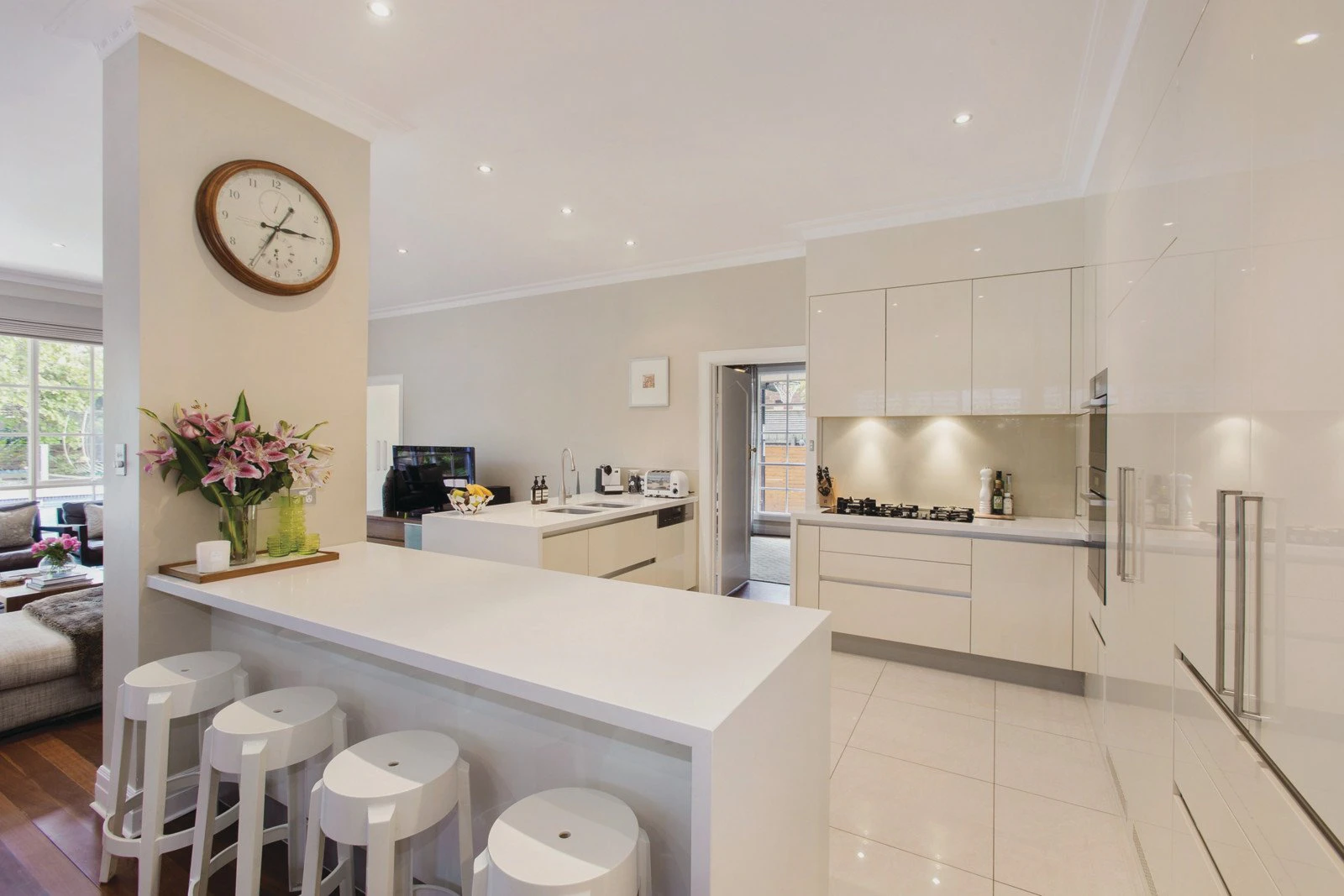 6 Weatherly Grove, Brighton, VIC