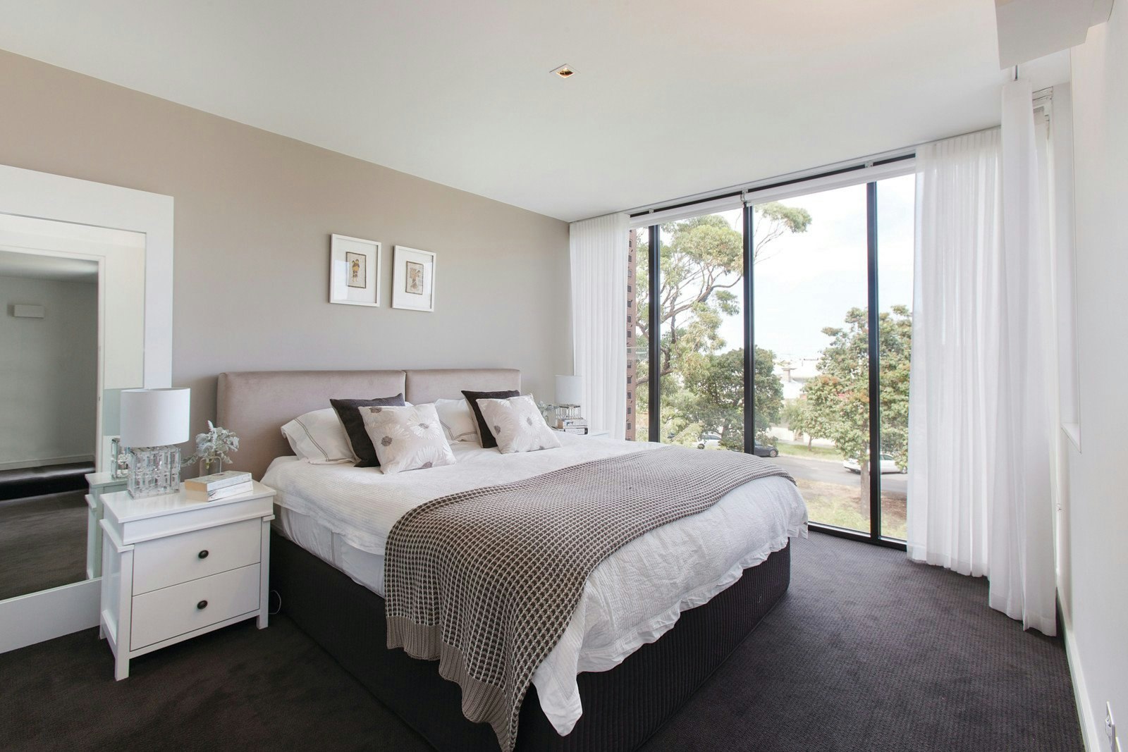 5 Danks Street, Albert Park, VIC