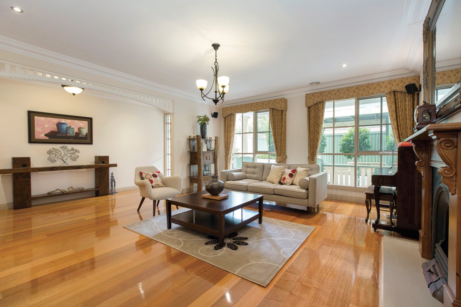 2/6 Gilbert Street, Mont Albert - Thumbnail 2
